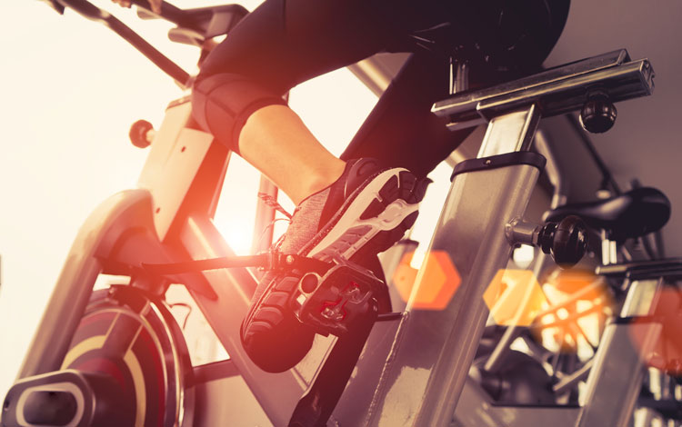 تمرین دوچرخه ثابت برای افراد مبتدی تا حرفه‌ای