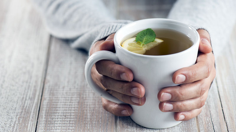 مصرف چای داغ در بیماری